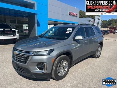Used 2023 Chevrolet Traverse LT