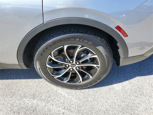 New 2026 Lincoln Nautilus Premier image 7