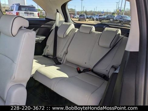 New 2026 Honda Odyssey Touring image 15