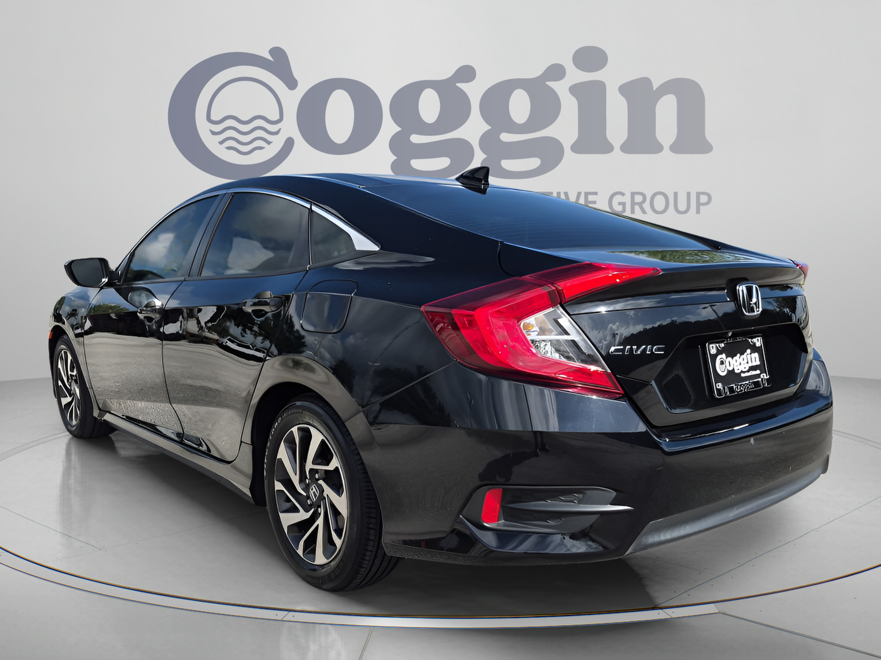 Used 2017 Honda Civic EX image 4