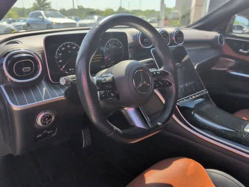 Used 2024 Mercedes-Benz C 300 Sedan image 2