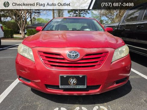 Used 2009 Toyota Camry LE image 2