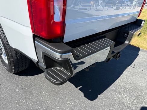Used 2025 Ford F350 XLT w/ FX4 Off-Road Package AWD/4WD image 15