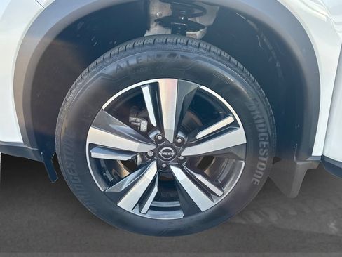 Used 2024 Nissan Rogue SL AWD/4WD image 12