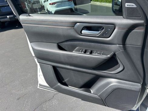 Used 2025 Nissan Armada PRO-4X image 29