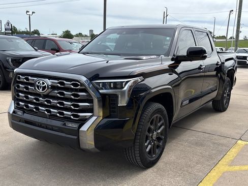 Used 2024 Toyota Tundra Platinum AWD/4WD image 8