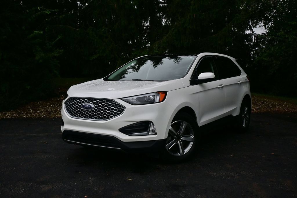 Used 2024 Ford Edge SEL w/ Convenience Package AWD/4WD image 1