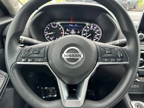 Certified 2023 Nissan Sentra SV FWD image 41