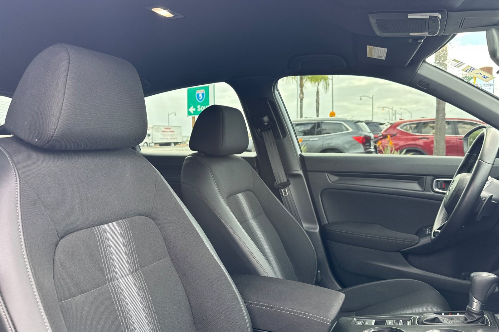 Used 2025 Honda Civic Sport image 26