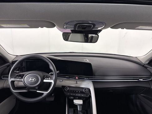 New 2026 Hyundai Elantra Limited image 19