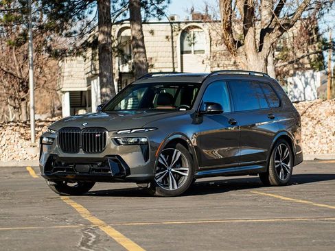Certified 2025 BMW X7 M60i image 1