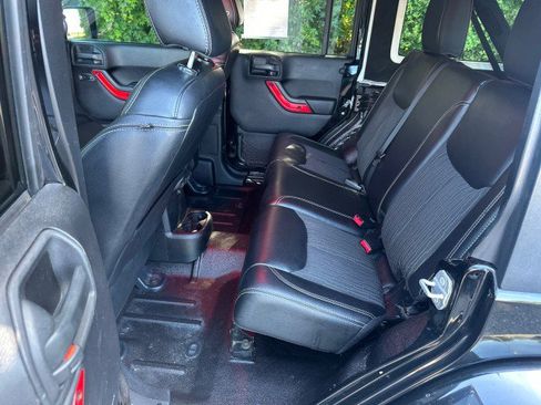 Used 2014 Jeep Wrangler Unlimited Sport AWD/4WD image 16