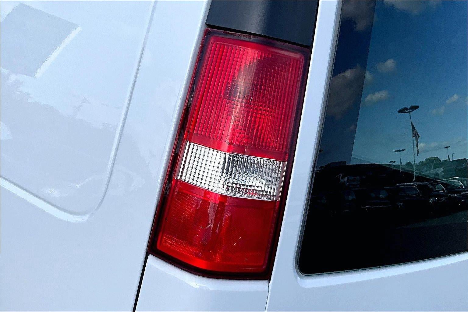 Used 2020 GMC Savana 2500 w/ Driver Convenience Package RWD image 23