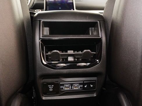 Used 2024 Jeep Grand Cherokee Overland AWD/4WD image 29