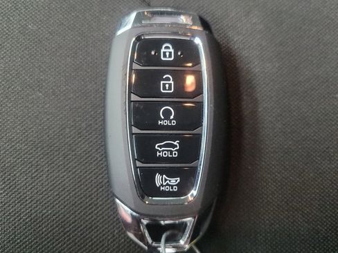 Used 2022 Hyundai Elantra SEL FWD image 32
