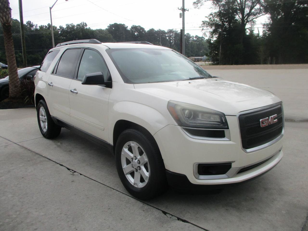 Used 2015 GMC Acadia SLE FWD image 26