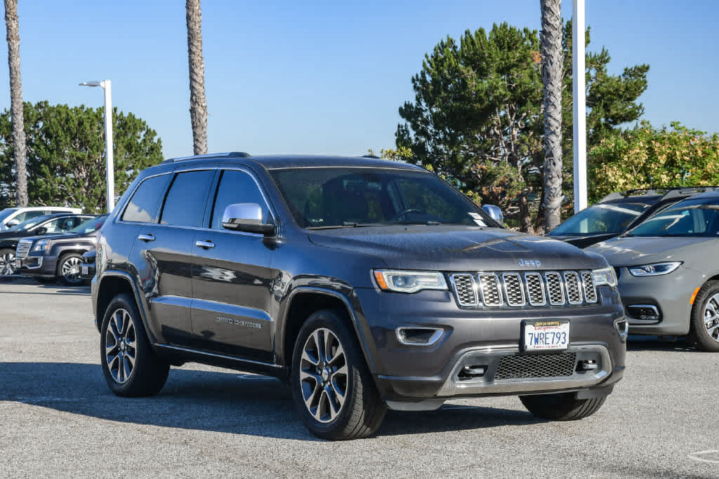 Used 2017 Jeep Grand Cherokee Overland RWD image 3