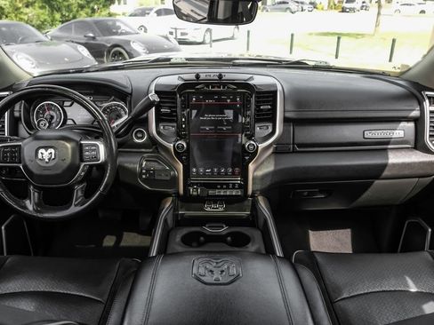 Used 2020 RAM 3500 Laramie AWD/4WD image 12