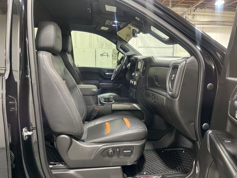 Used 2023 GMC Sierra 3500 AT4 w/ AT4 Premium Plus Package image 30
