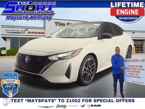Used 2025 Nissan Sentra SR w/ SR Premium Package FWD image 1