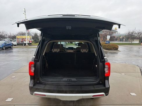 Used 2024 Ford Expedition Limited image 40
