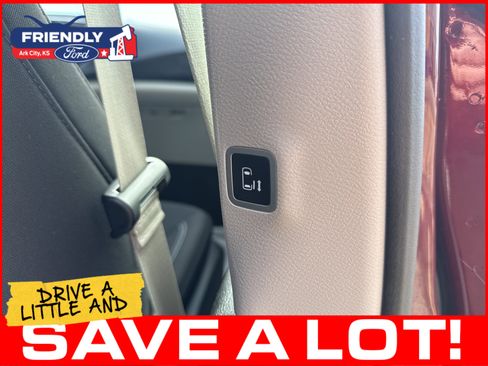 Used 2023 Chrysler Voyager LX FWD image 22