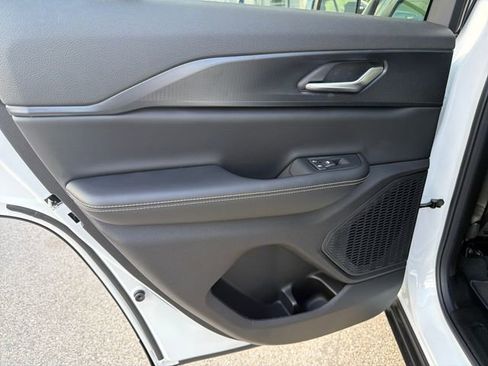 New 2026 Jeep Grand Cherokee Laredo AWD/4WD image 36
