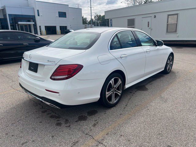 Certified 2018 Mercedes-Benz E 300 4MATIC image 7
