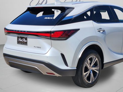 Used 2025 Lexus RX 350 FWD w/ Technology Package image 30