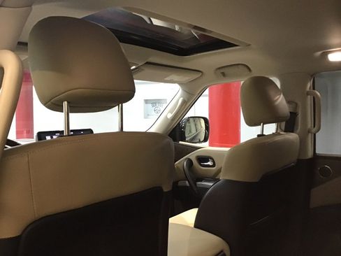 Used 2022 INFINITI QX80 Premium Select w/ All-Season Package image 12