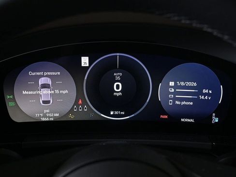 Certified 2025 Porsche Macan 4 Electric image 14