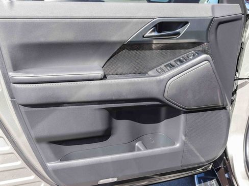 Certified 2026 Lexus GX 550 w/ Cold Area Package AWD/4WD image 25