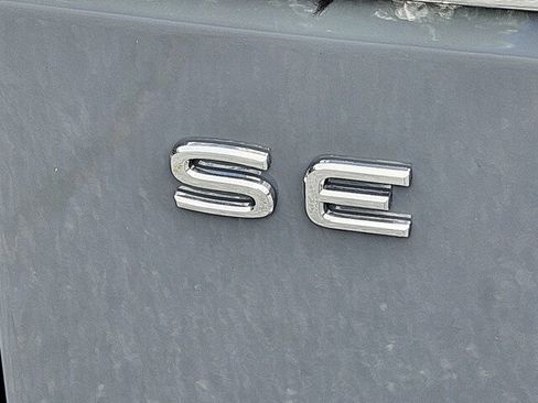 Used 2026 Volkswagen Atlas SE FWD image 33