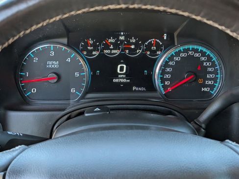 Used 2019 Chevrolet Tahoe Premier AWD/4WD image 24