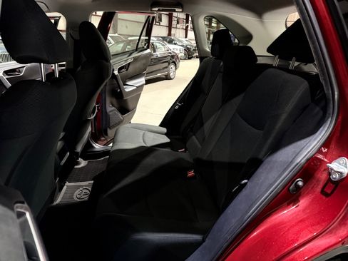 Used 2020 Toyota RAV4 LE FWD image 18