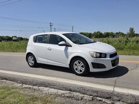 Used 2013 Chevrolet Sonic LT FWD image 1