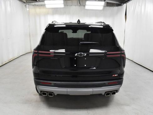 Used 2024 Chevrolet Traverse Z71 w/ Enhanced Driving Package AWD/4WD image 9