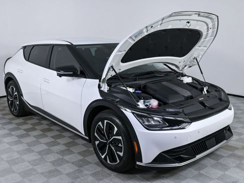 Used 2022 Kia EV6 Wind w/ Wind Technology Package image 33