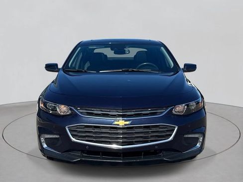 Used 2018 Chevrolet Malibu Premier w/ Premier Sun and Wheel Package FWD image 32