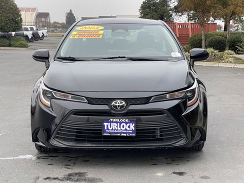 Used 2023 Toyota Corolla LE image 4