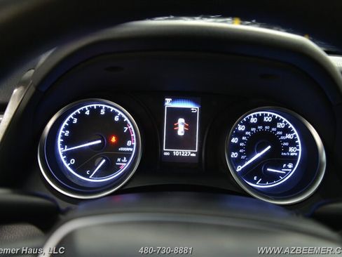 Used 2018 Toyota Camry LE image 27