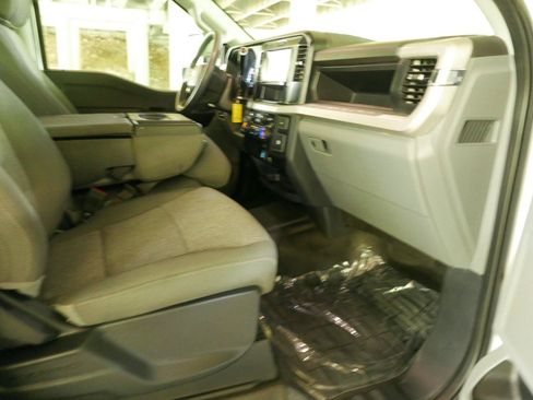 Used 2025 Ford F250 XL w/ FX4 Off-Road Package AWD/4WD image 10