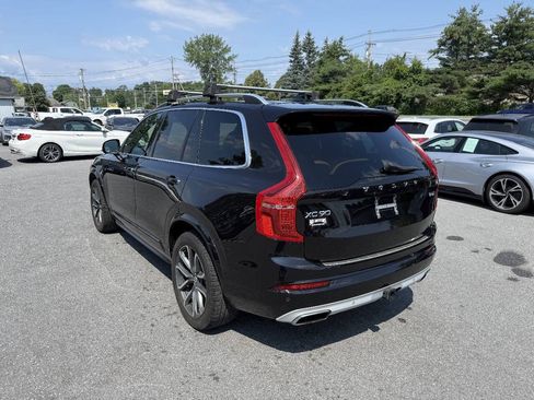 Used 2016 Volvo XC90 T6 Momentum w/ Momentum Plus Package AWD/4WD image 12