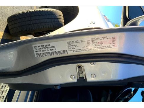 Used 2021 RAM 2500 Big Horn image 34