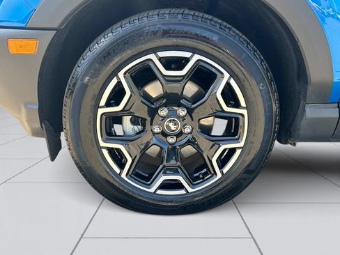 Used 2025 Ford Bronco Sport Outer Banks w/ Outer Banks Tech Package+ AWD/4WD image 9