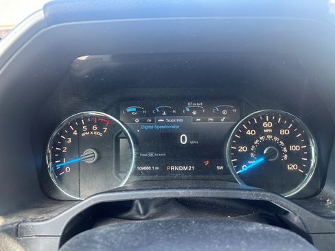 Used 2015 Ford F150 Lariat AWD/4WD image 11