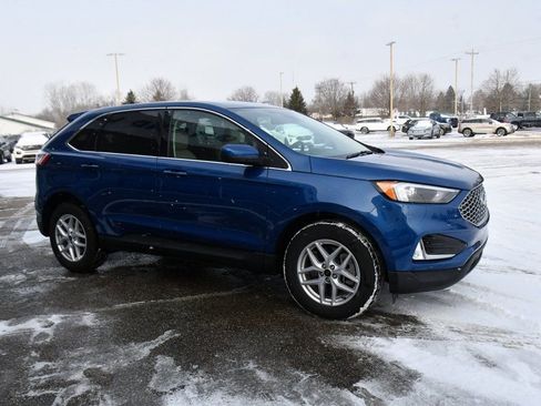 Used 2023 Ford Edge SEL w/ Convenience Package image 8