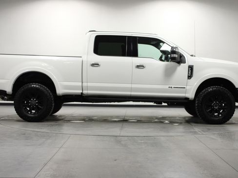 Used 2021 Ford F350 Platinum w/ Tremor Off-Road Package image 3