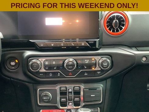 Certified 2021 Jeep Gladiator Mojave image 21