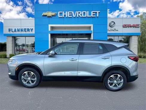 Certified 2024 Chevrolet Blazer LT w/ Convenience Package image 3